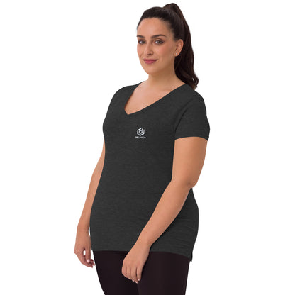 free_gift (for orders $300+ after discounts and before taxes. Item will not ship for orders under $300)  Women’s recycled v-neck t-shirt